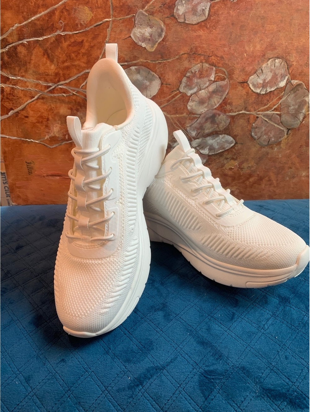 Men's White Lightweight Knit Sneakers